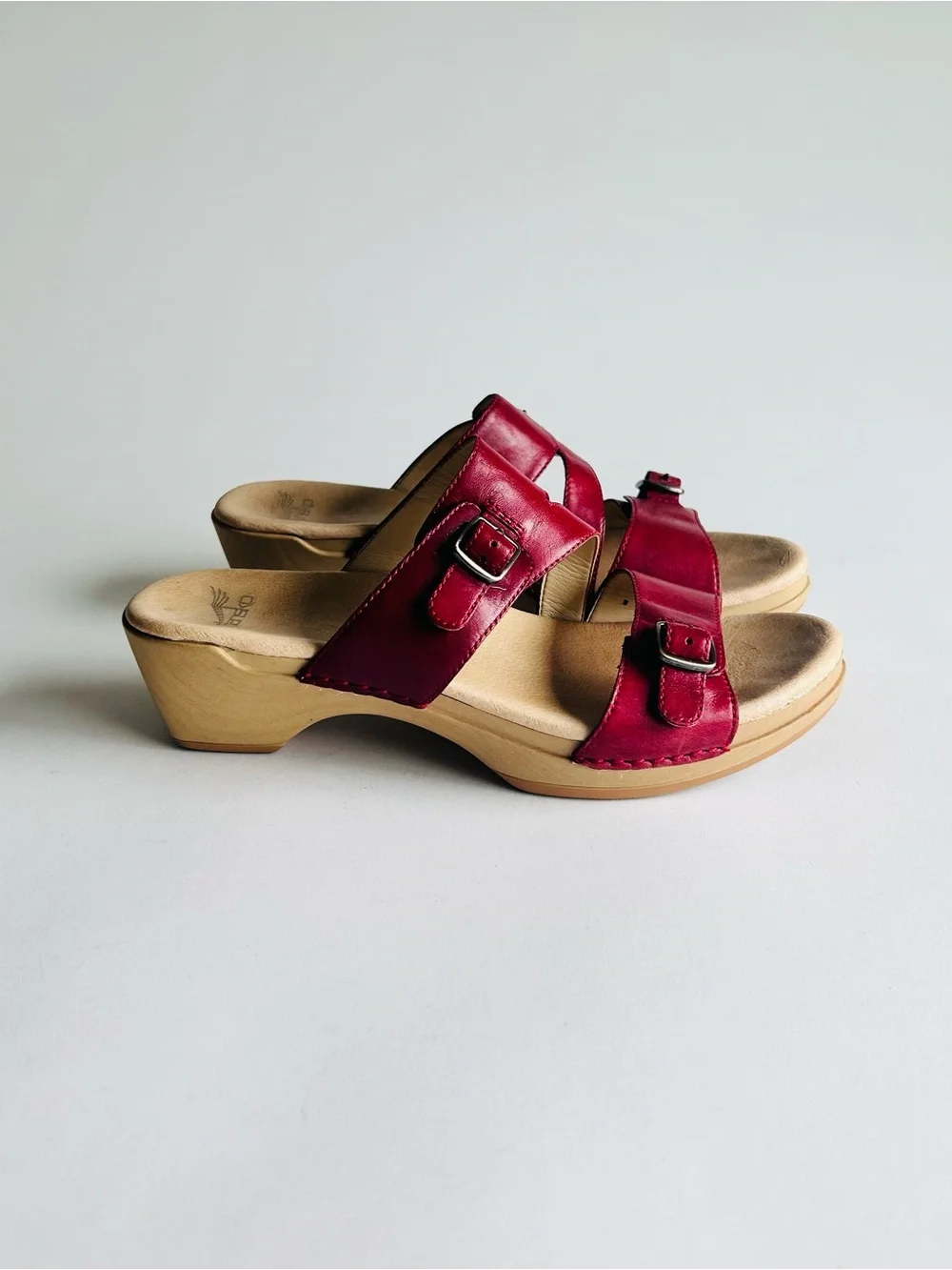 Dansko Burgundy Leather Rubber Outsole Clog Sandals size EUR 39, US 8.5 - Picture 2 of 15